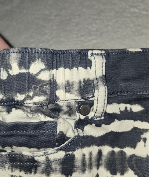 Love, Fire Gray N White Acid Wash Mini Sz XS/1P Cut Off Hem Ready To Rock!! - Picture 3 of 11